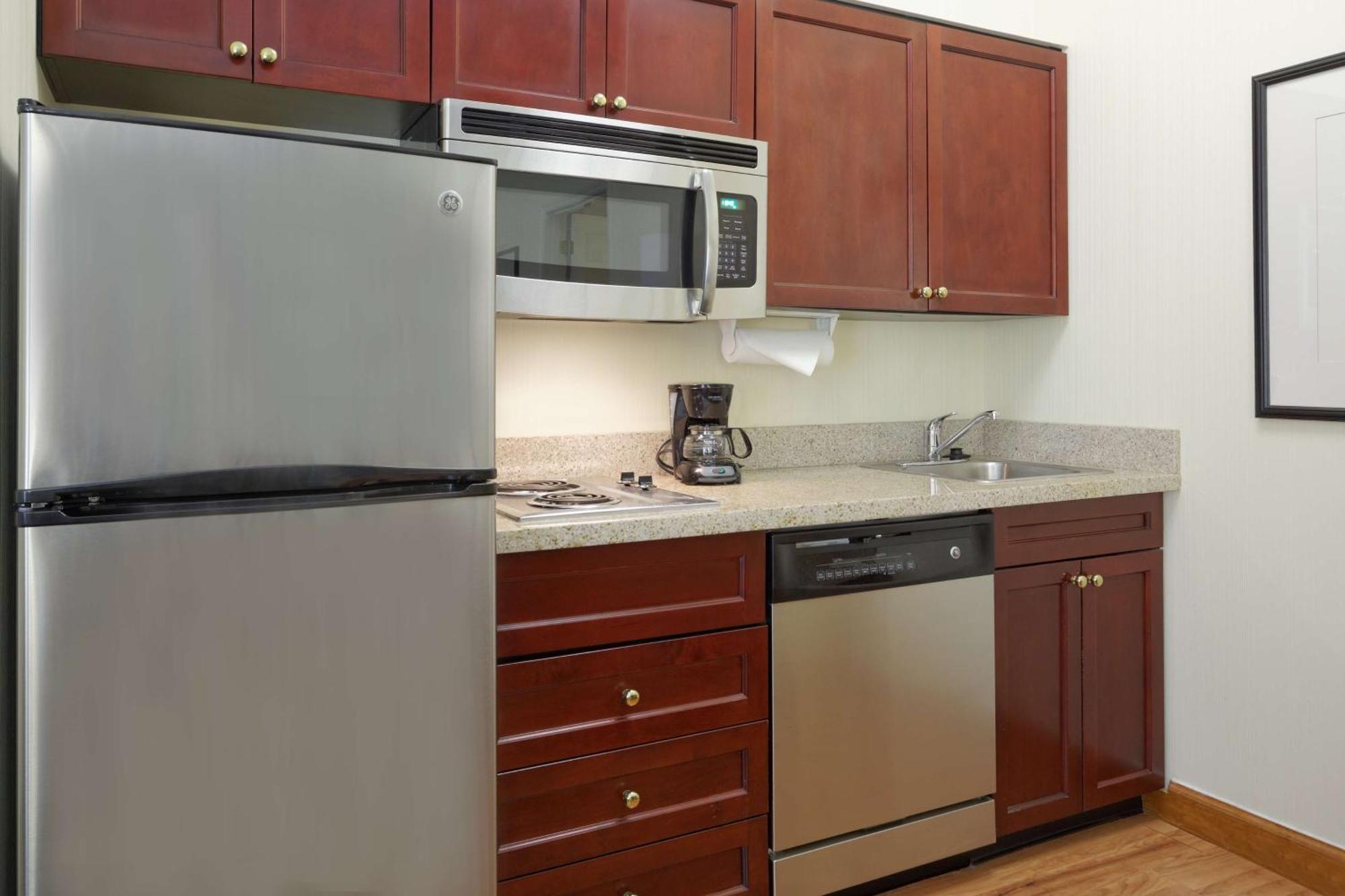 Homewood Suites By Hilton Raleigh/Crabtree Valley Экстерьер фото