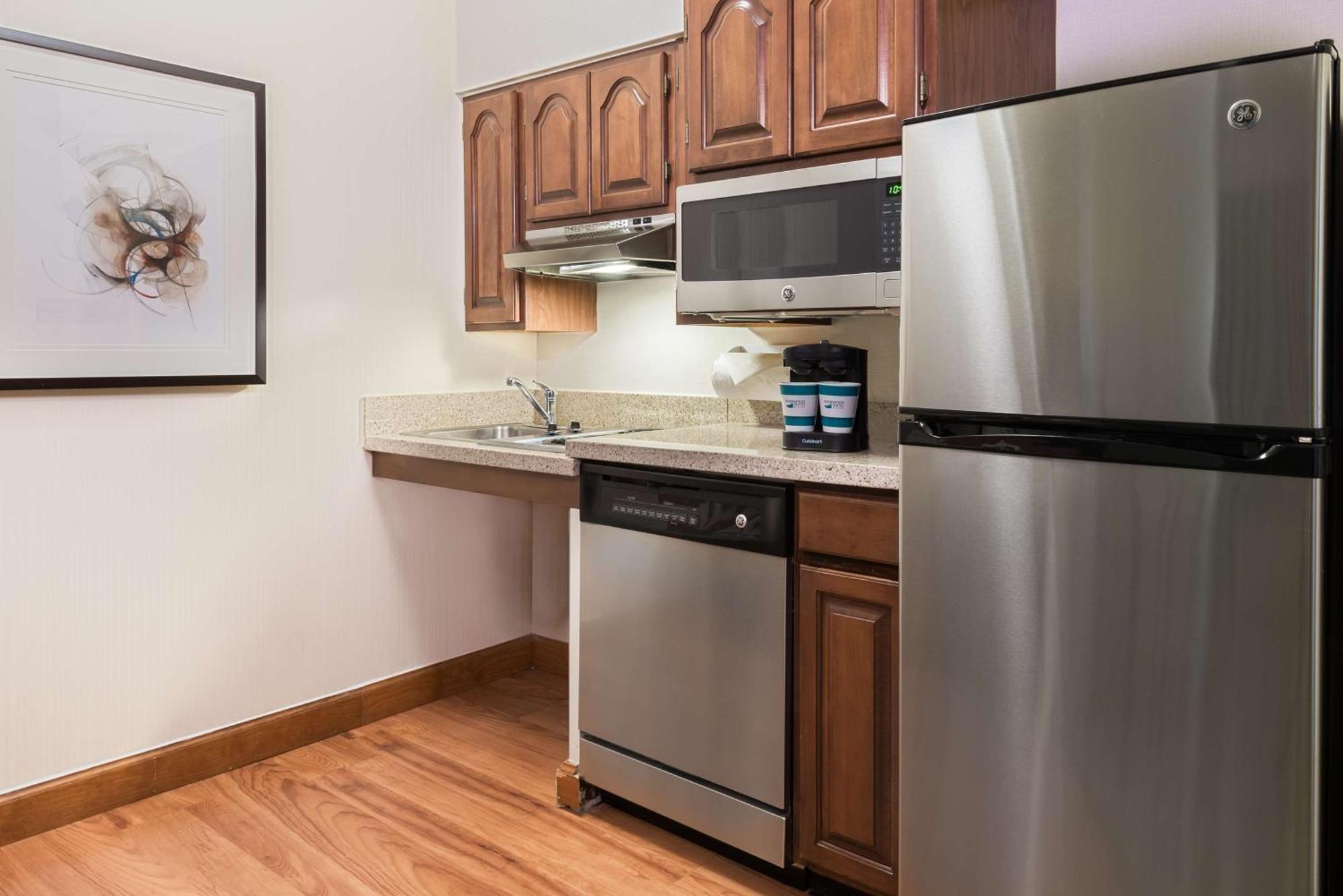 Homewood Suites By Hilton Raleigh/Crabtree Valley Экстерьер фото