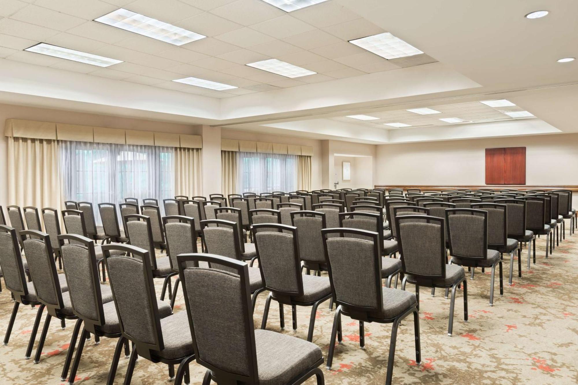 Homewood Suites By Hilton Raleigh/Crabtree Valley Экстерьер фото