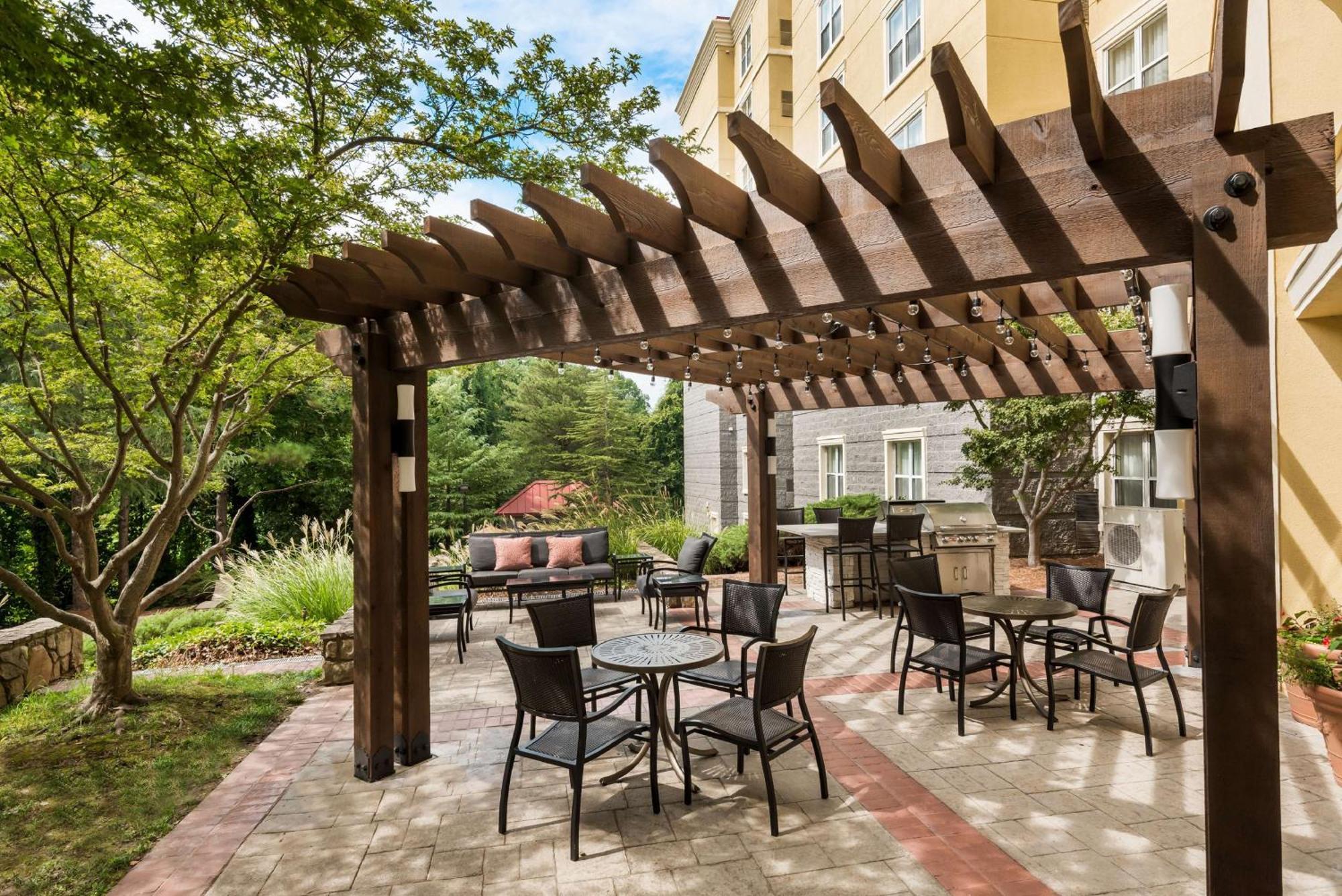 Homewood Suites By Hilton Raleigh/Crabtree Valley Экстерьер фото