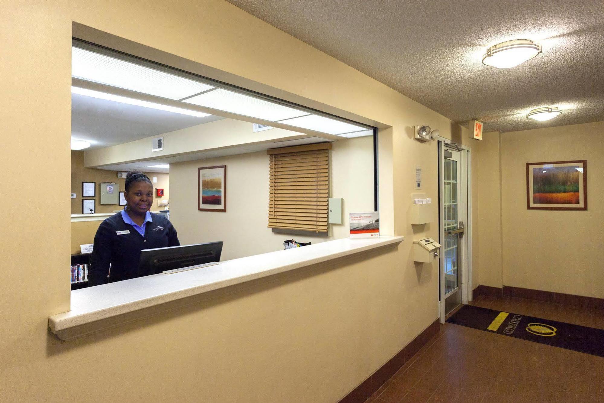 Homewood Suites By Hilton Raleigh/Crabtree Valley Экстерьер фото